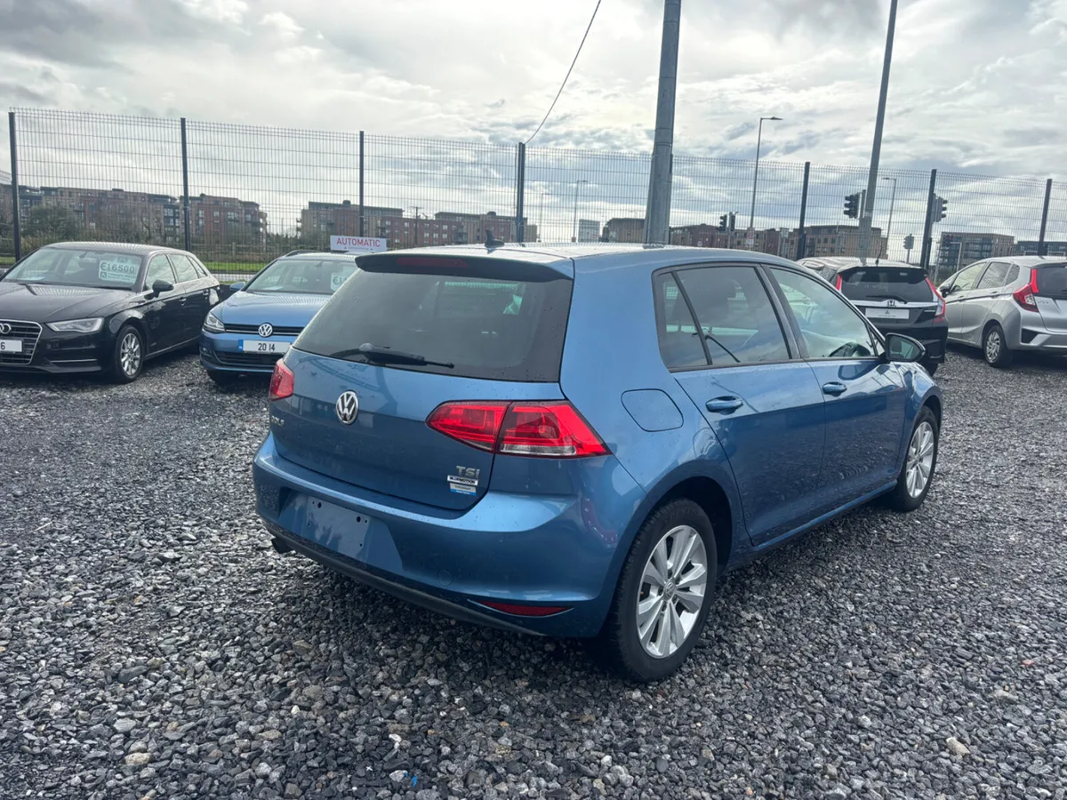 Volkswagen Golf - Image 4