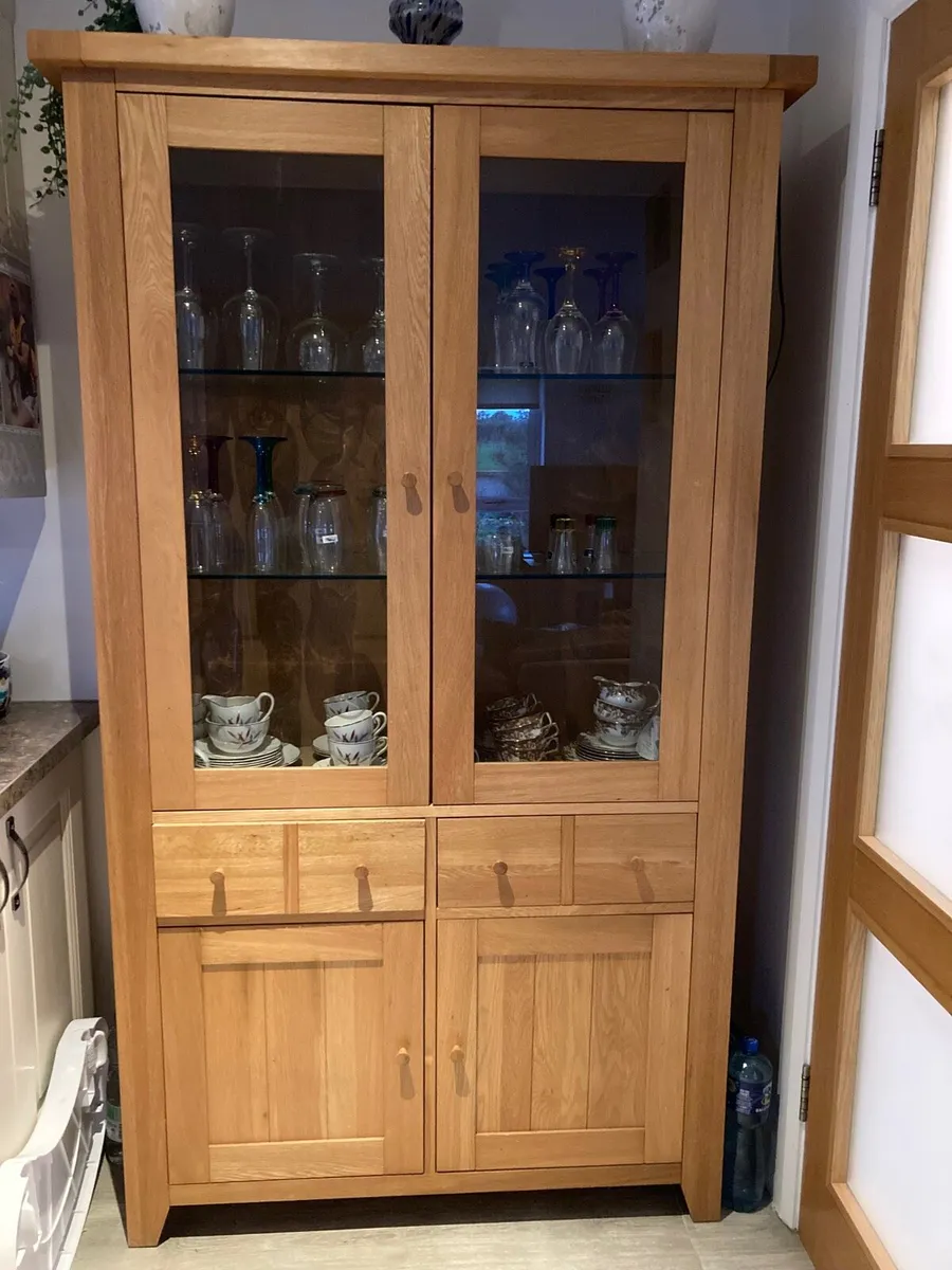 Cabinet - Image 2