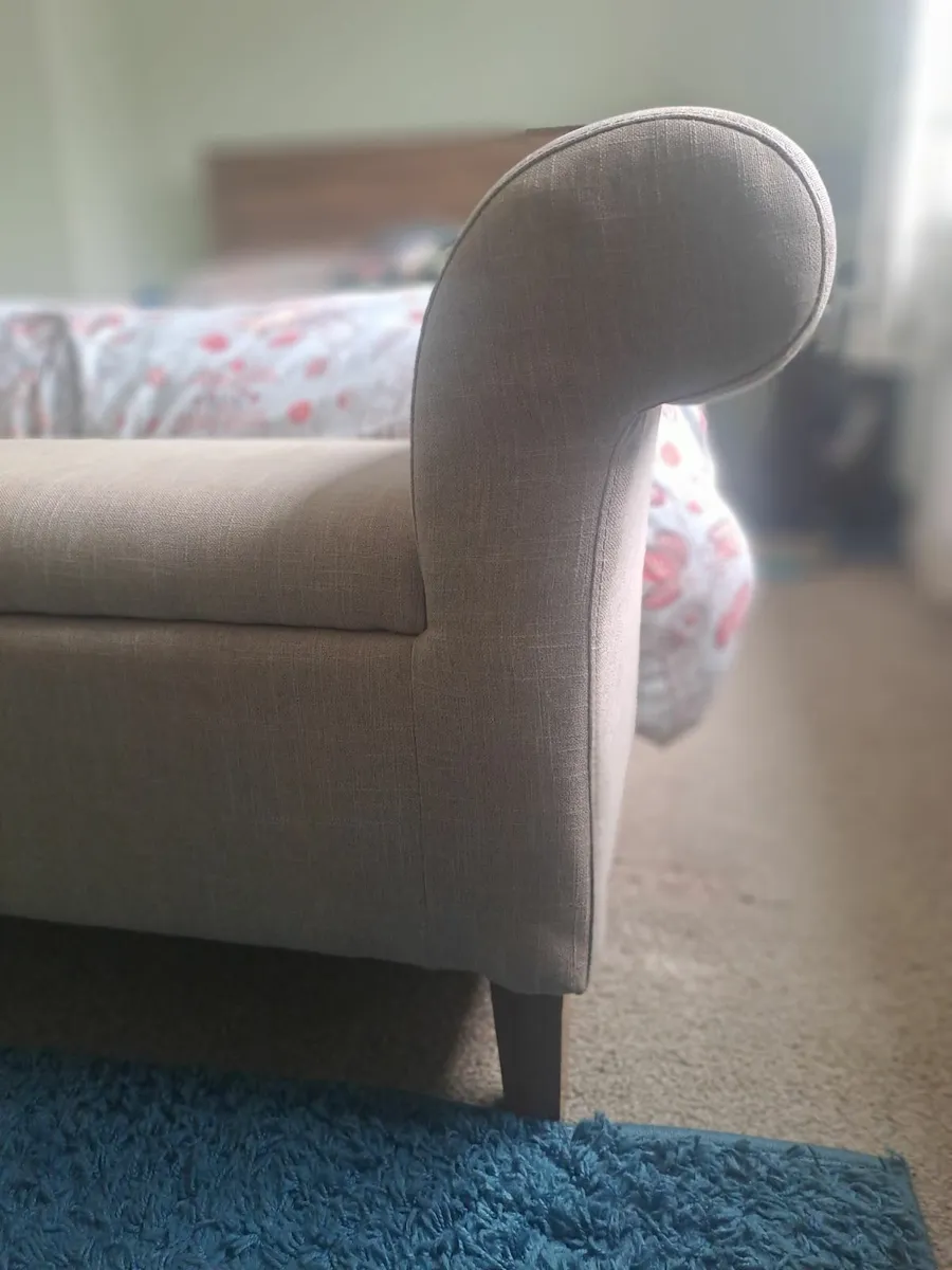 Bedroom bench - Image 3