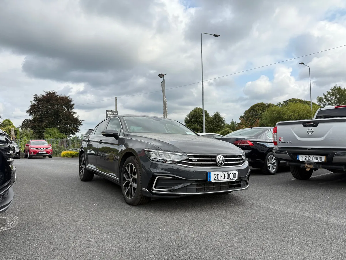 2020 VOLKSWAGEN PASSAT GTE PLUG IN HYBRID AUTO - Image 4