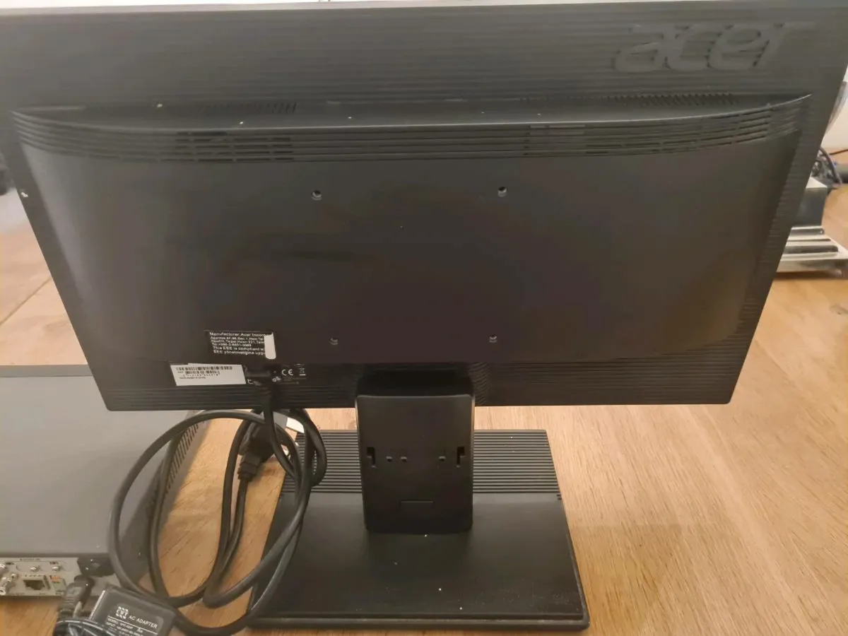 Acer Monitor - Image 2