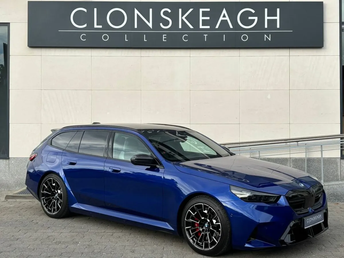 BMW M5 TOURING - Image 1