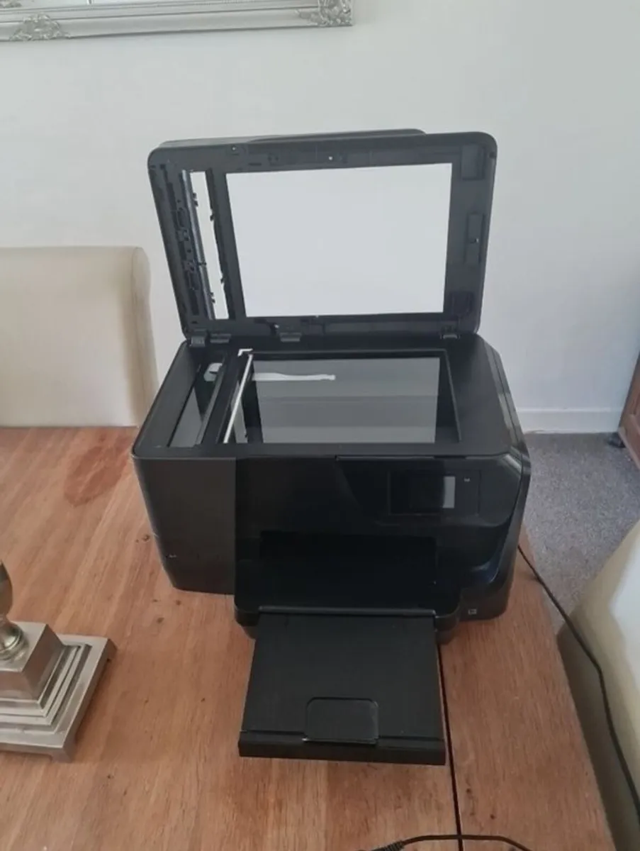 HP OfficeJetPro 8710 price drop for quick sale - Image 3