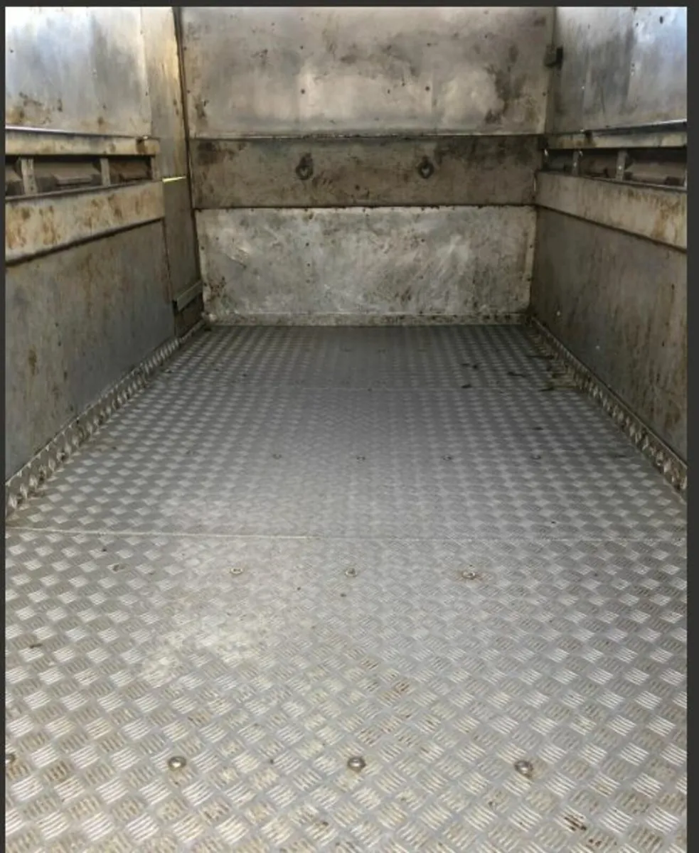 bateson livestock trailer - Image 2