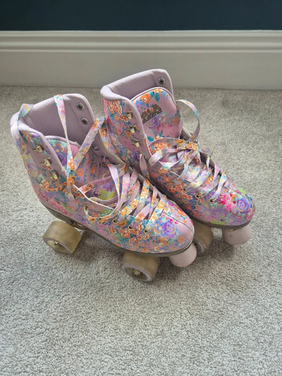 Rollerskates - Image 1