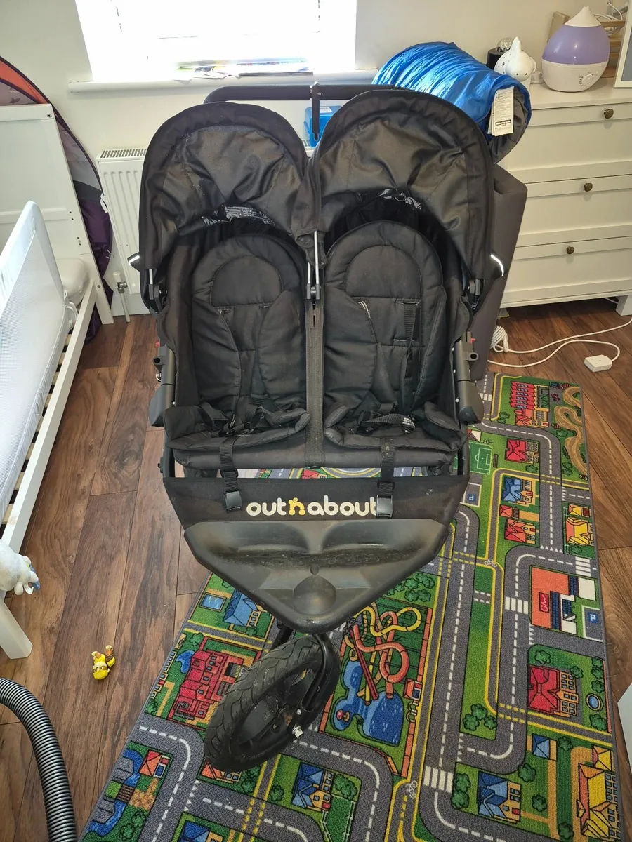 Outnabout Stroller for two - Image 1