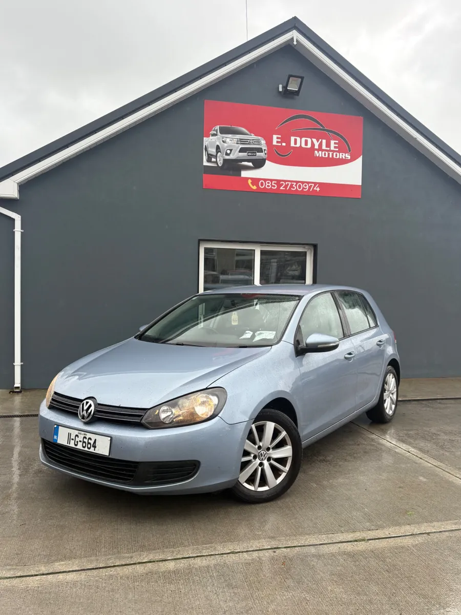 Volkswagen Golf 2011 - Image 2