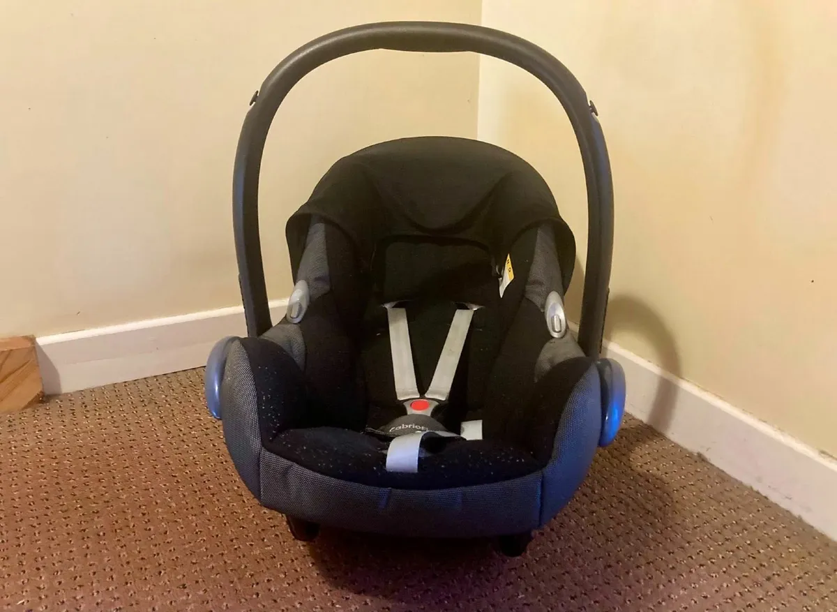 Maxi-Cosi Infant Car Seat – Safe & Comfortable - Image 2