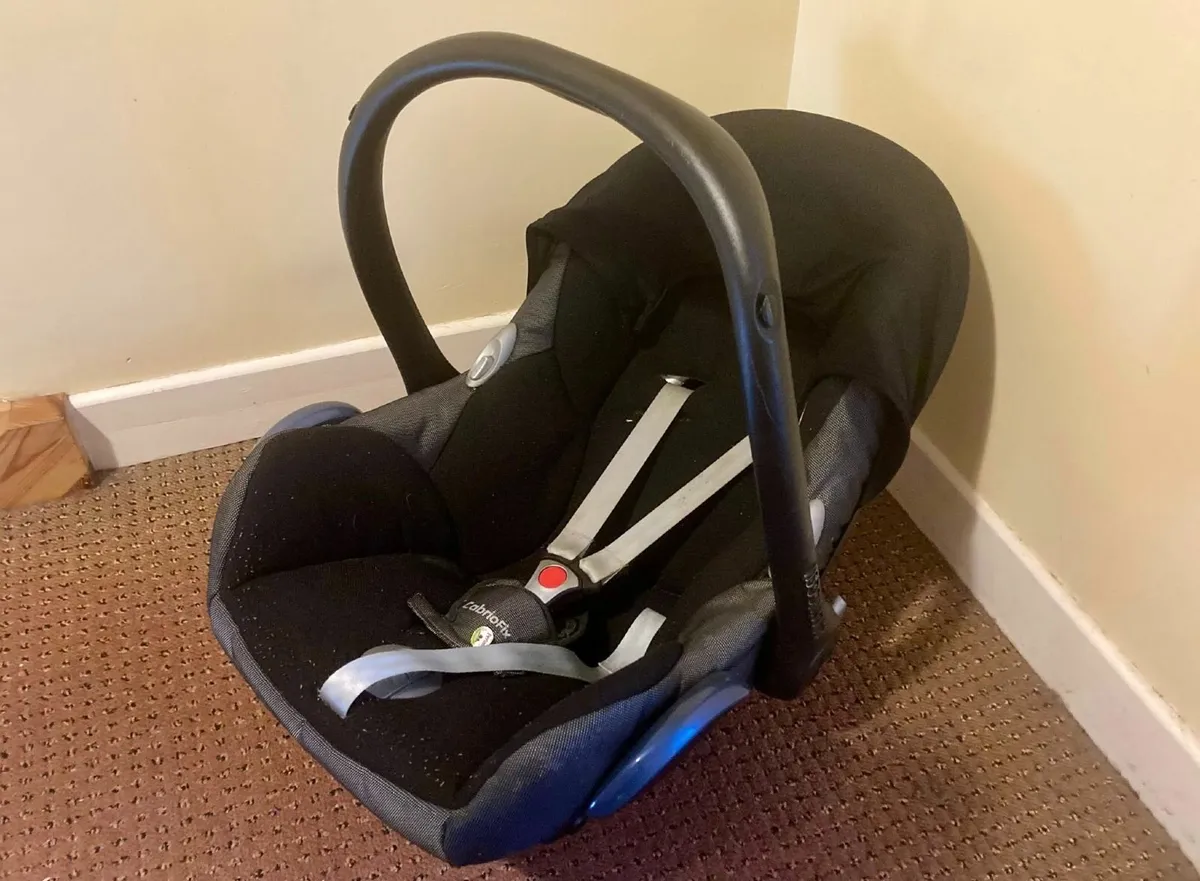 Maxi-Cosi Infant Car Seat – Safe & Comfortable - Image 3