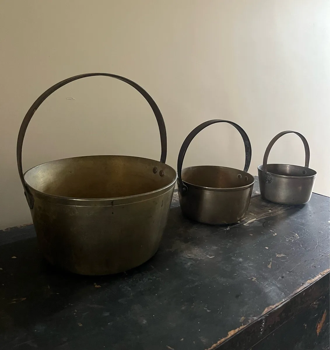 Antique Brass Set of Graduating Preserving Pans - Image 2