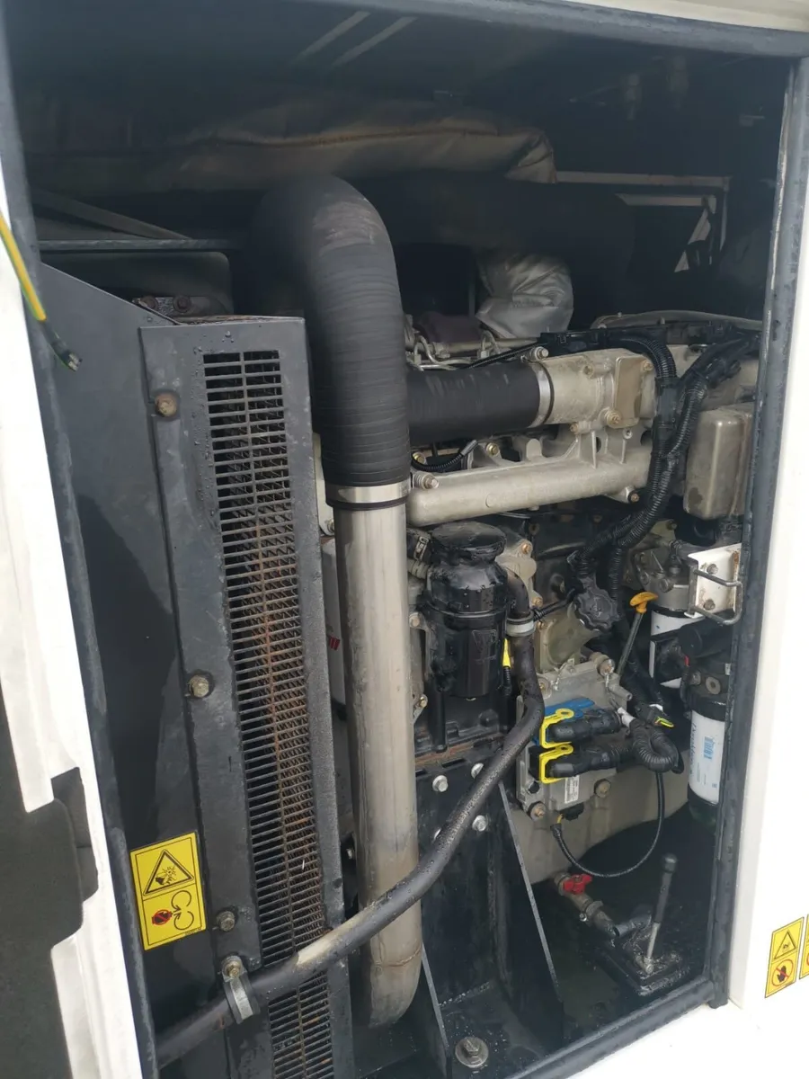 JCB G221QS 220KVA Generator - Image 4