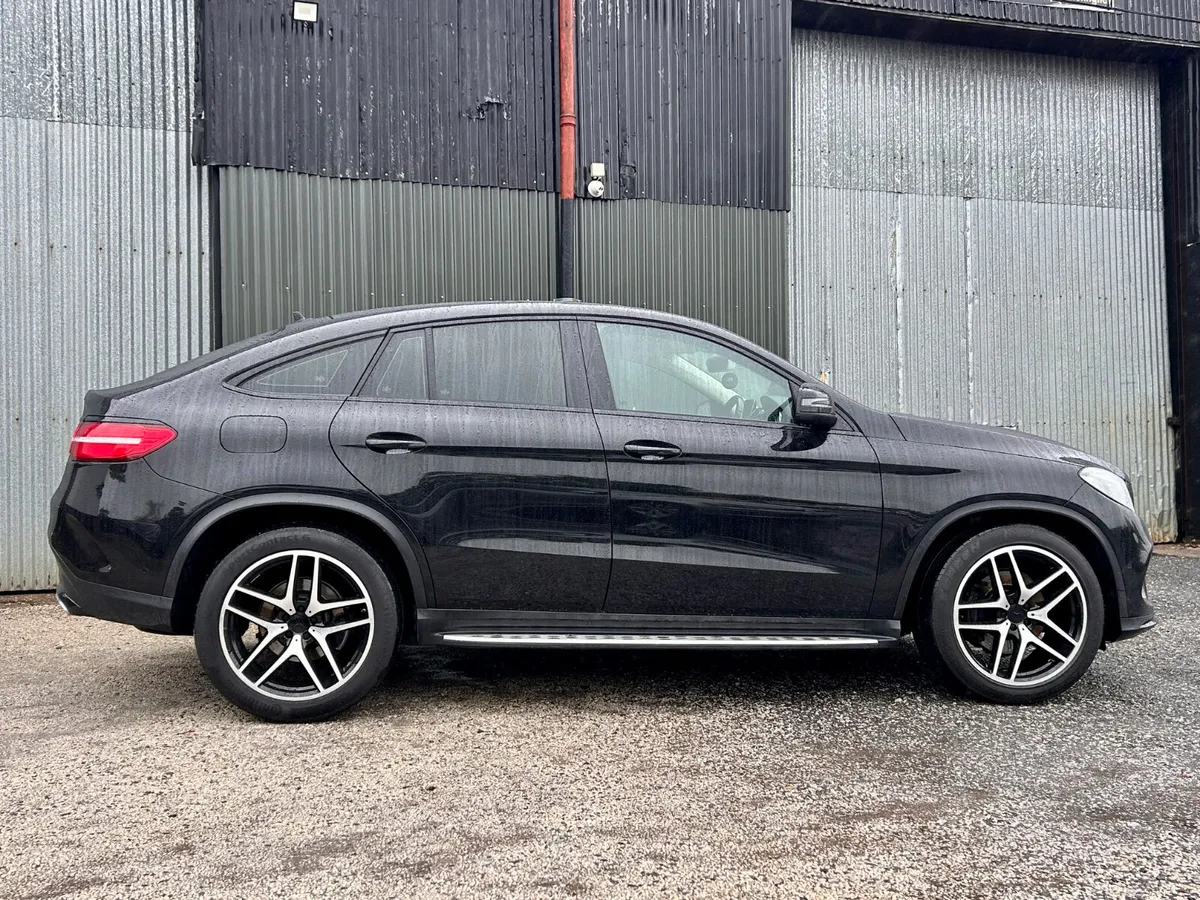 Mercedes Benz GLE 350d AMG - Image 4