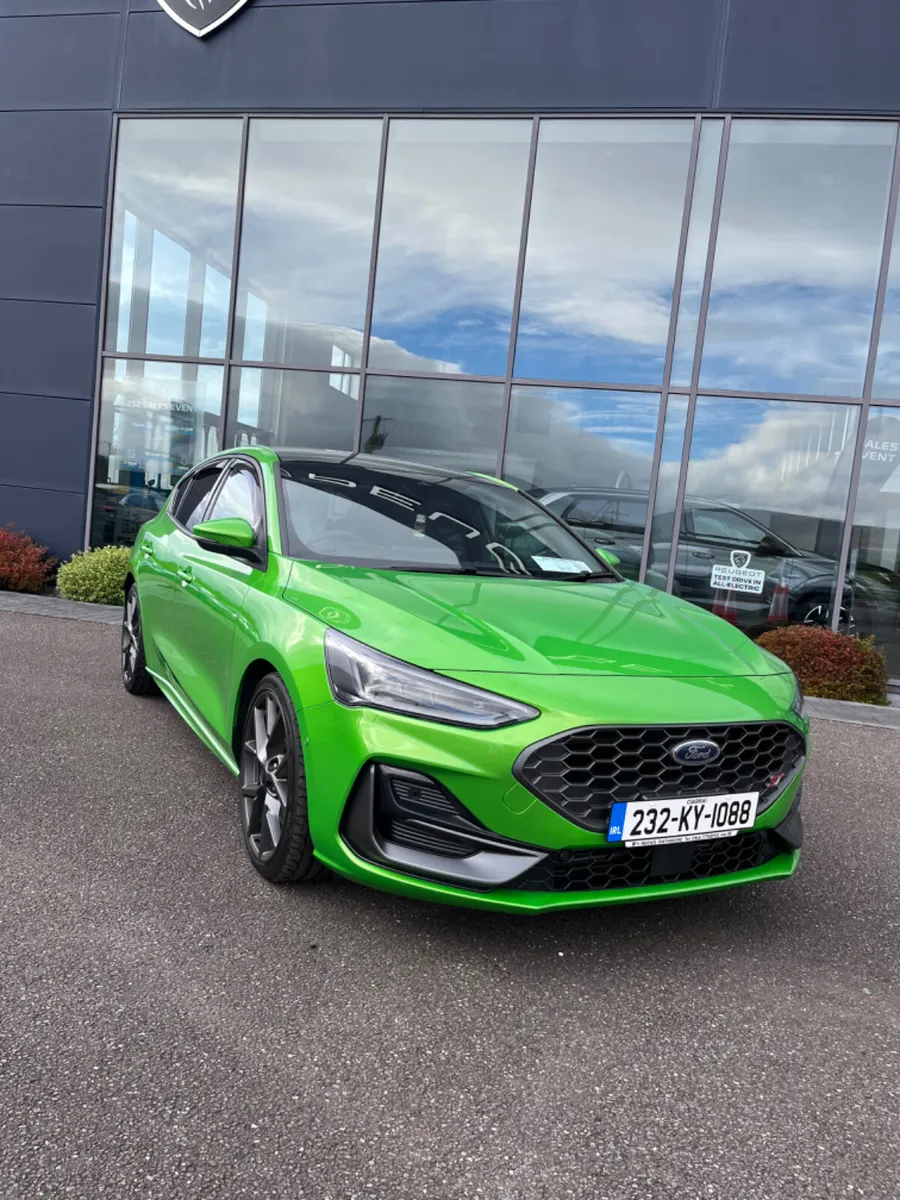 Ford Focus 2023 - Image 1