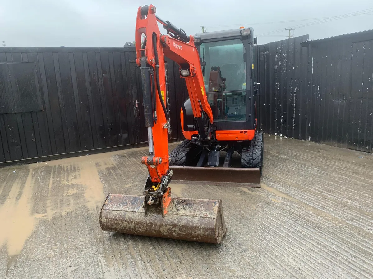 2022 Kubota U27-4  Digger - Image 2