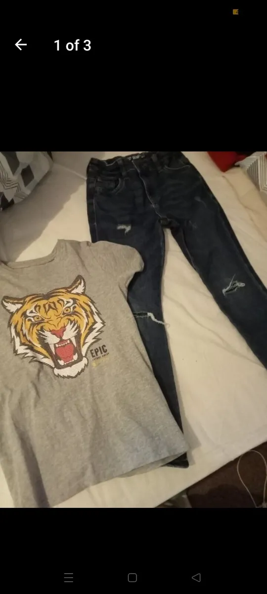 Boys jeans and t-shirt 9-10 yrs - Image 1