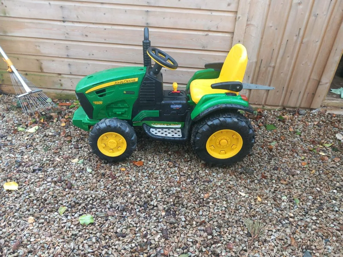 Ride on tractor