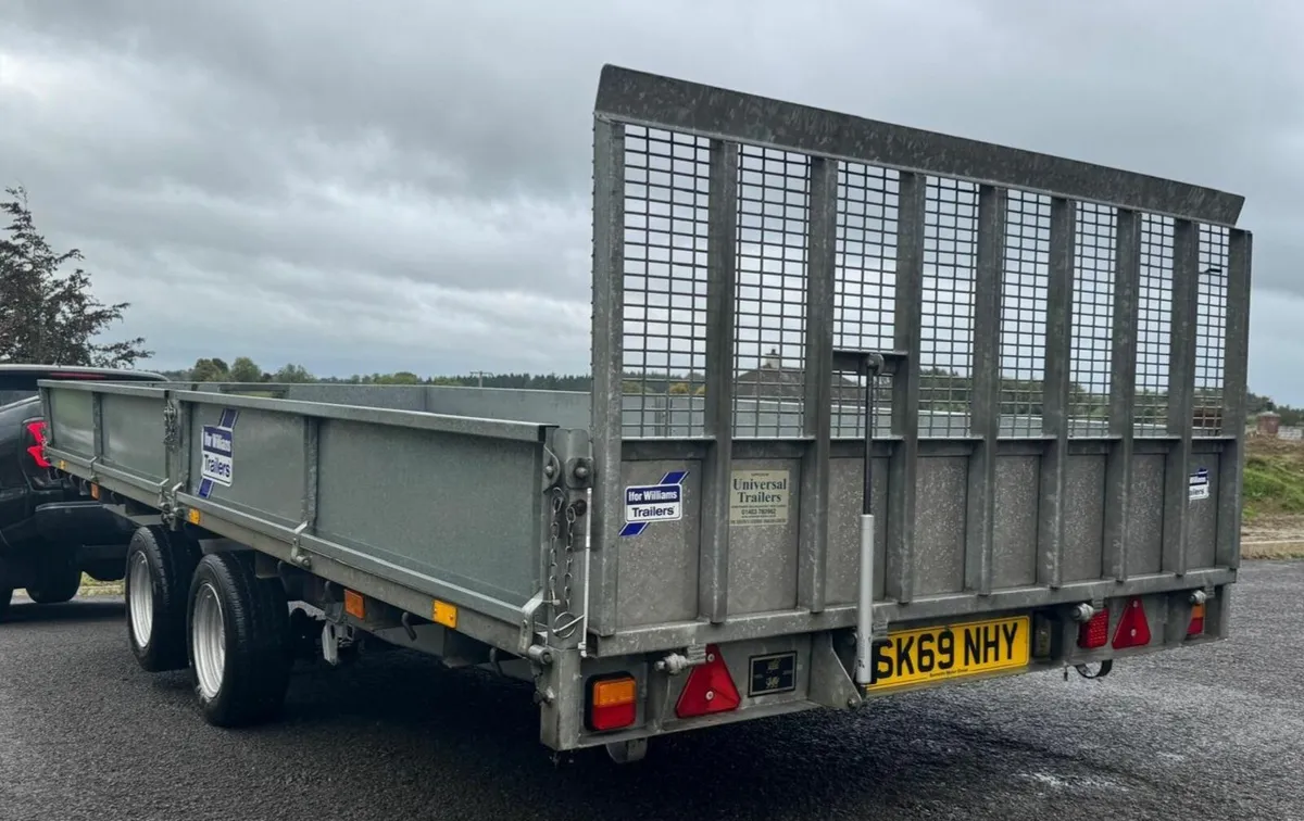 2018 Ifor Williams 18ft Tilt Bed Twin Axle - Image 3