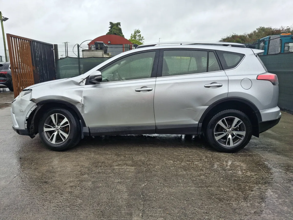 162 Toyota Rav-4 2.0 D4D - Image 4
