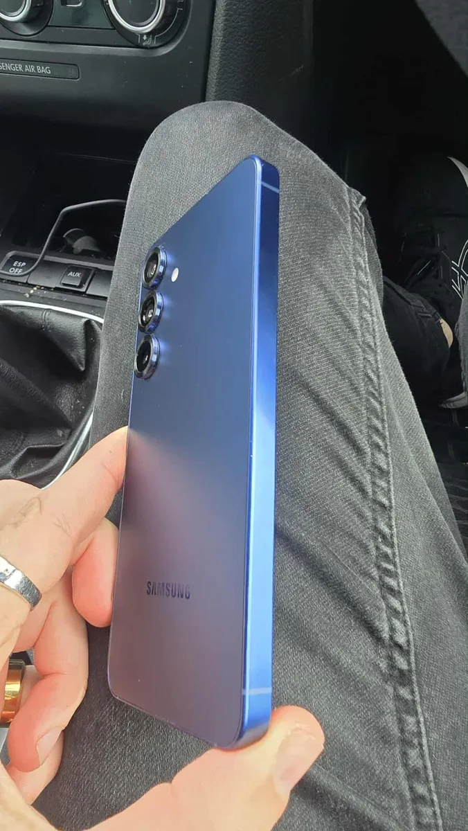 Samsung s25 - Image 2