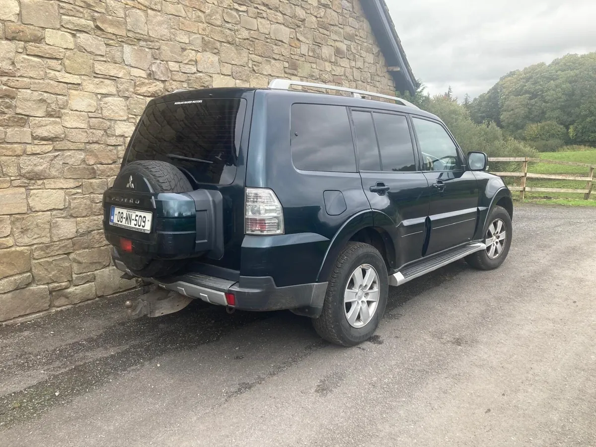 2008 Mitsubishi Pajero - Image 2