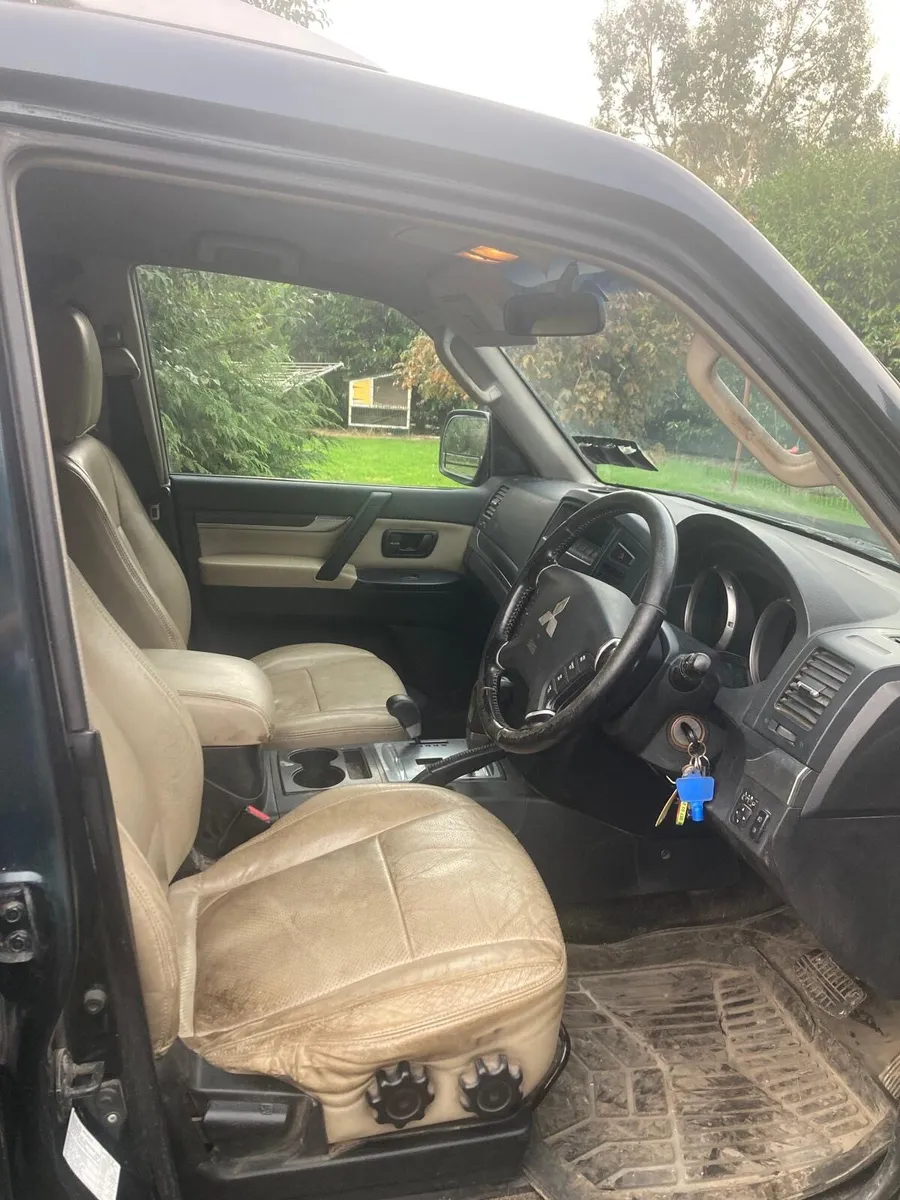 2008 Mitsubishi Pajero - Image 3