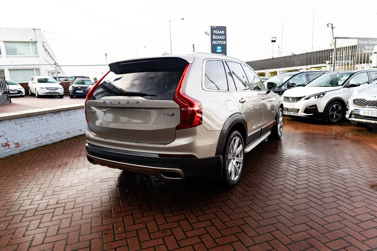 2016 Volvo XC90 T8 - Image 3