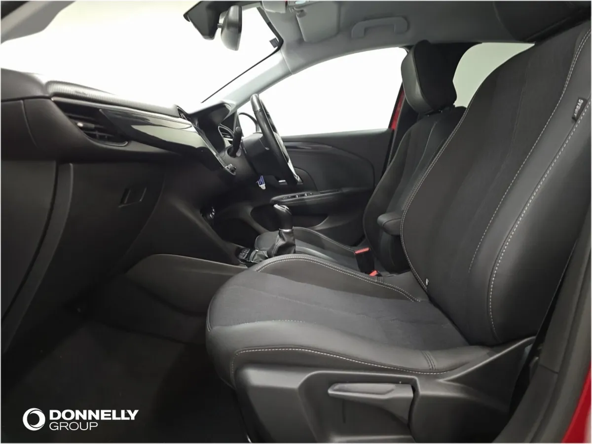 Vauxhall Corsa Hatchback Elite Edition - Image 4