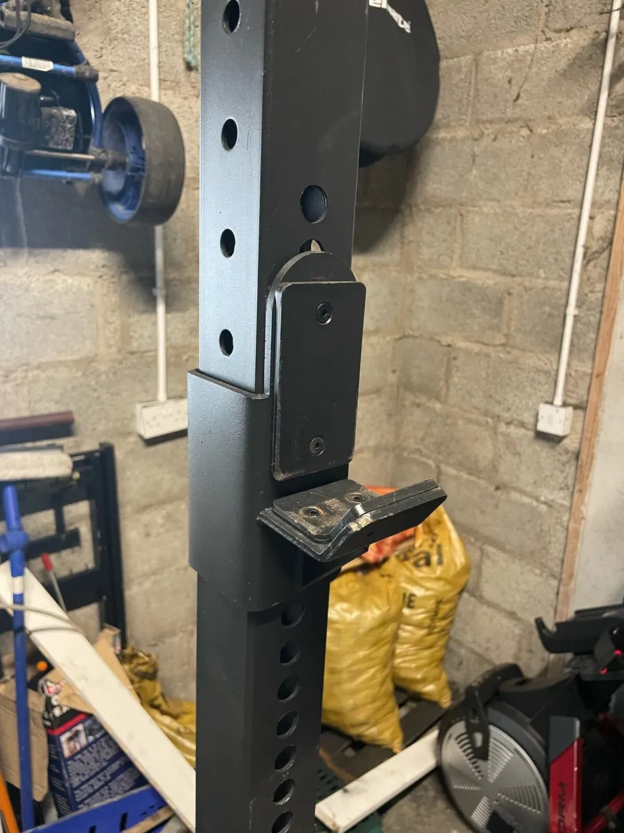 Adjustable squat rack - Image 3