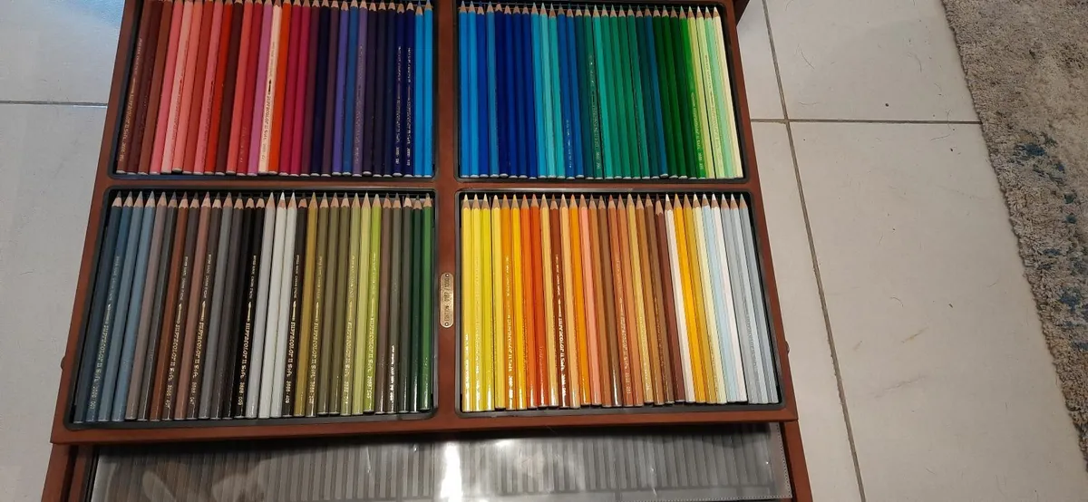 Caran D'ache Wooden Boxed set of Artists Pencils - Image 3