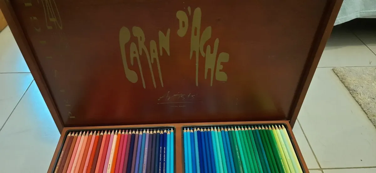 Caran D'ache Wooden Boxed set of Artists Pencils - Image 4