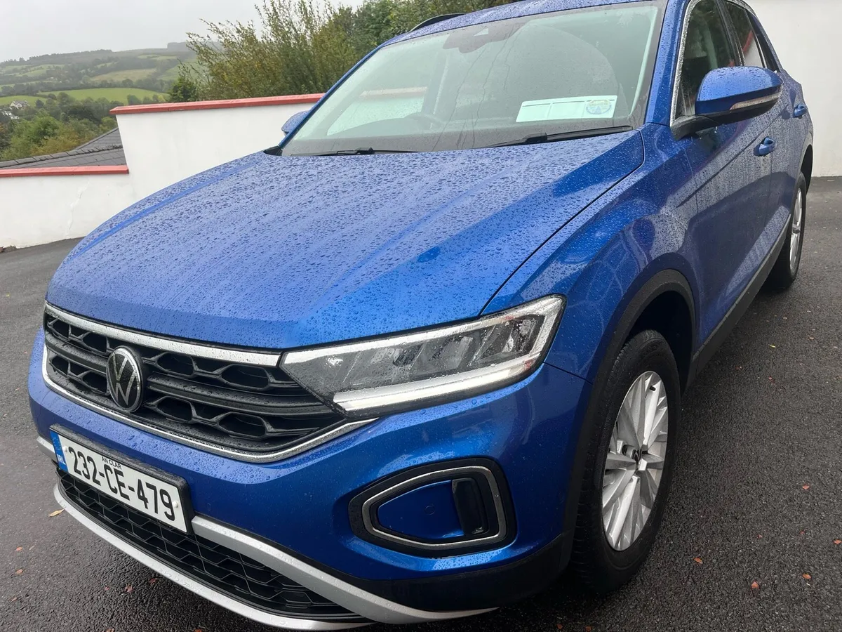 2023 vw T ROC life 2.0 TDI 116 bhp - Image 2