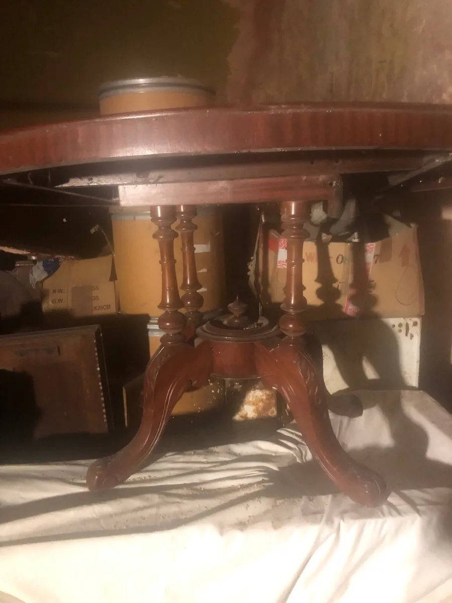 Antique and furniture shop clearance - Image 1