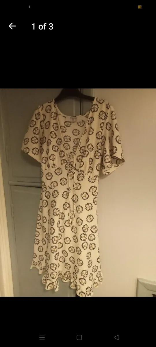 Ladies dress bundle size 8_10 - Image 1