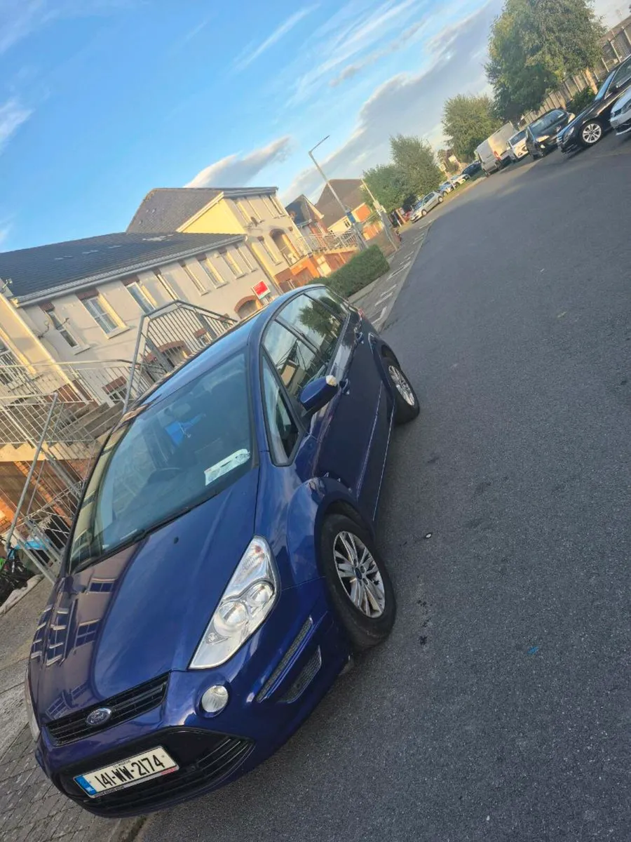 141 Ford S-Max 7 seater 2Ltr Diesel Automatic Low - Image 2