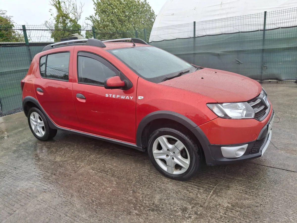 2015 Dacia San2015 Dacia Sandero  Stepway - Image 2