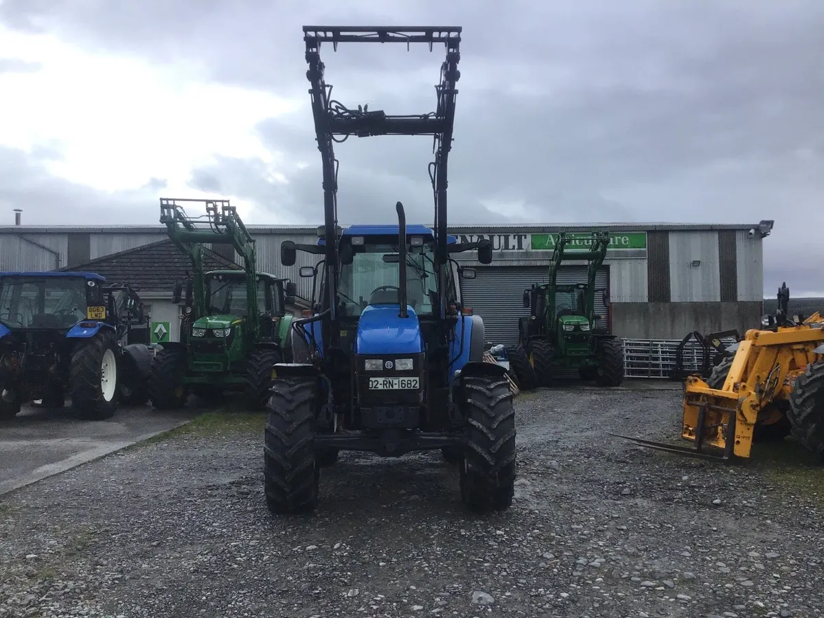 New Holland TS100 with Loader - Image 3