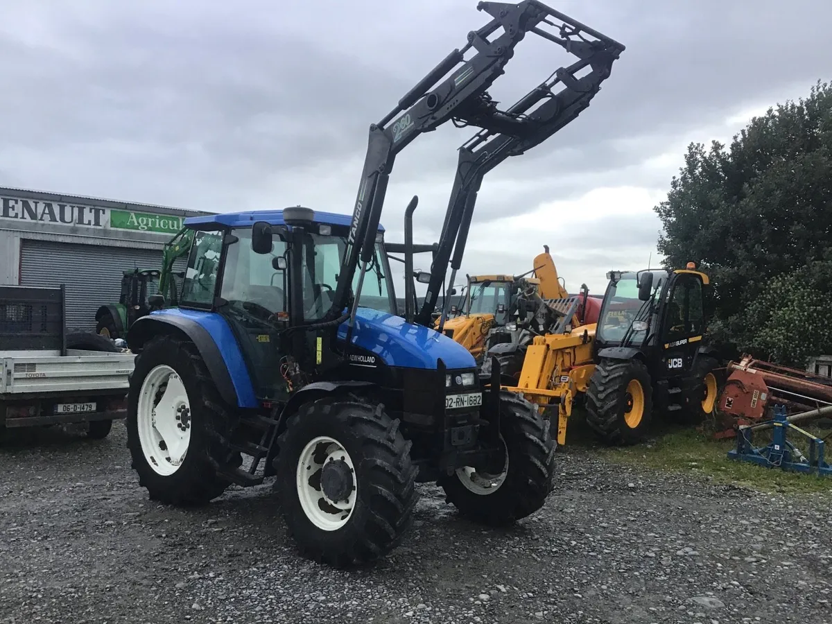 New Holland TS100 with Loader - Image 4