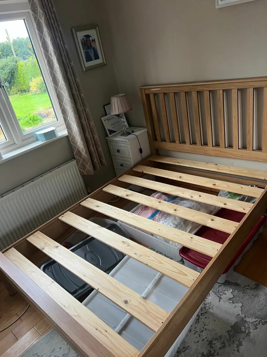 Double bed - Image 1