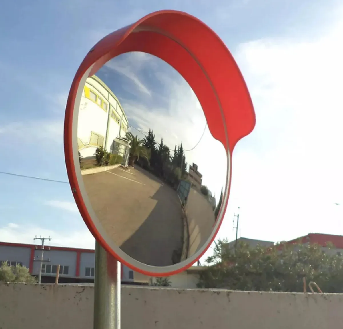 New 60cm Convex Driveway Safety Mirror - Image 1