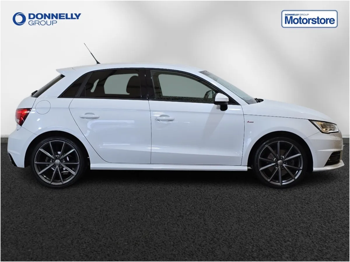 Audi A1 Sportback Special Editions Black Edition - Image 3