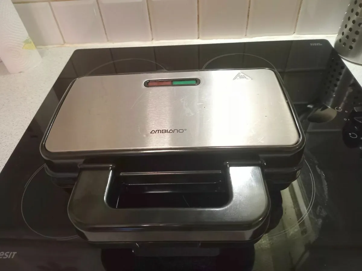 Ambiano Sandwich Maker – Great Condition - Image 1
