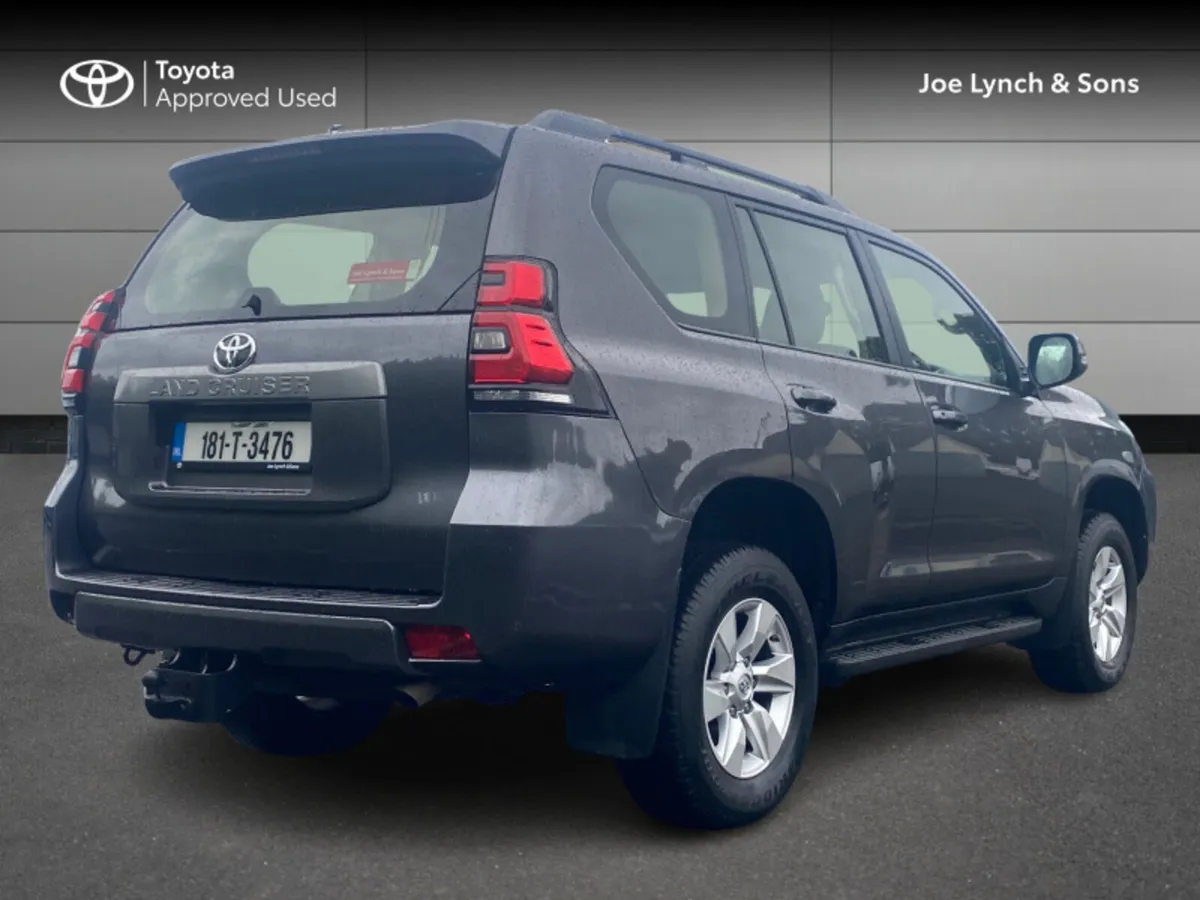 Toyota Land Cruiser 2.8 BUSINESS EDITION 5DR A - Image 2