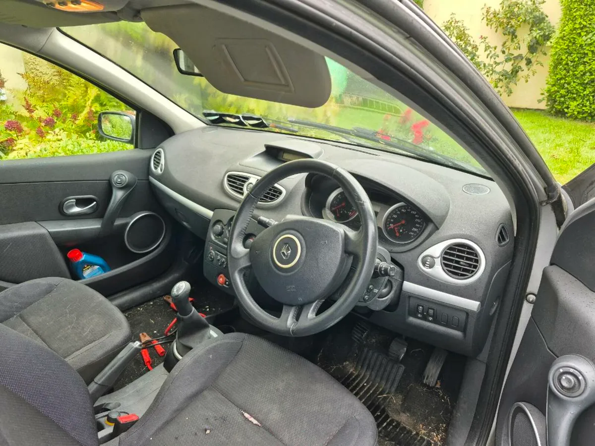 Car - Image 4