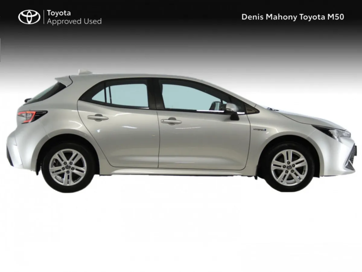 Toyota Corolla Hybrid Luna Hatchback Auto - Image 3