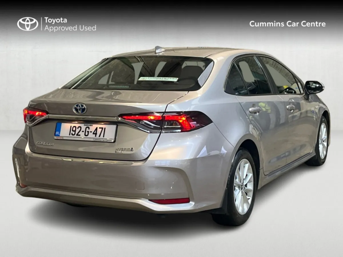 Toyota Corolla COROLLA HYBRID LUNA SAL - Image 2