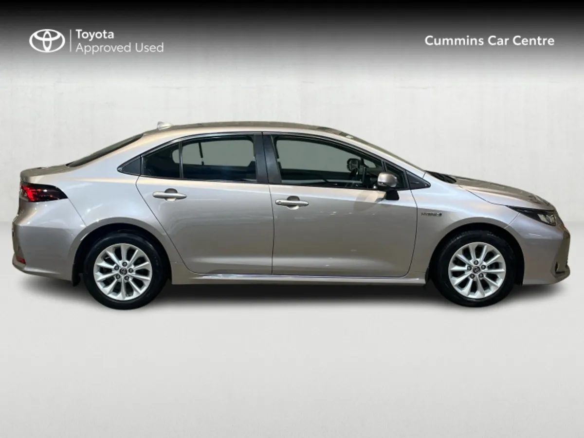 Toyota Corolla COROLLA HYBRID LUNA SAL - Image 3