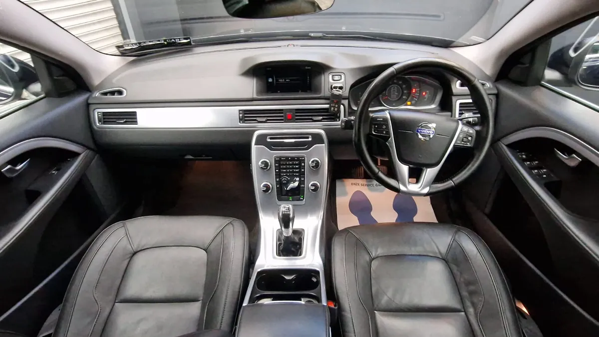 VOLVO S80 SE NAV D4 6 SPEED - Image 4
