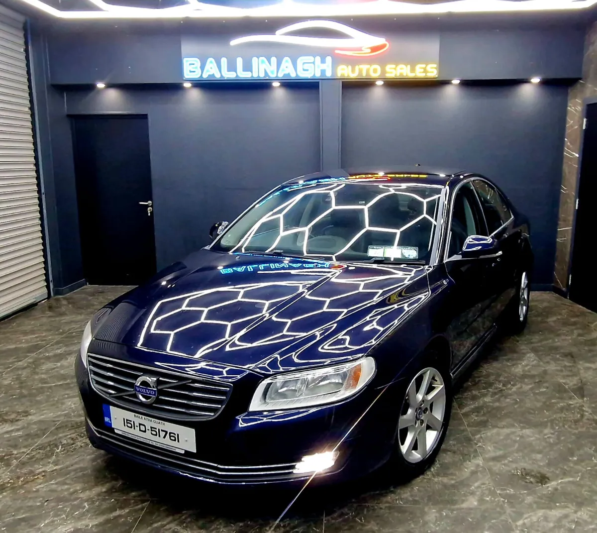 VOLVO S80 SE NAV D4 6 SPEED - Image 3