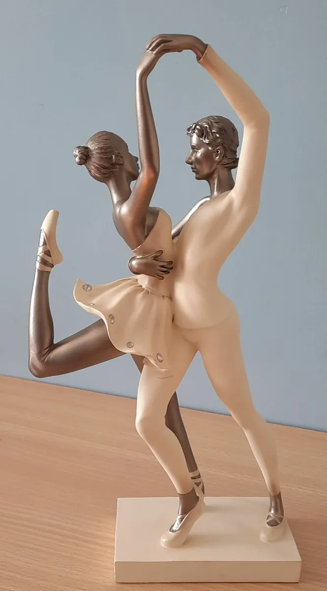 "Duet" - Dancing Figurines - Image 4