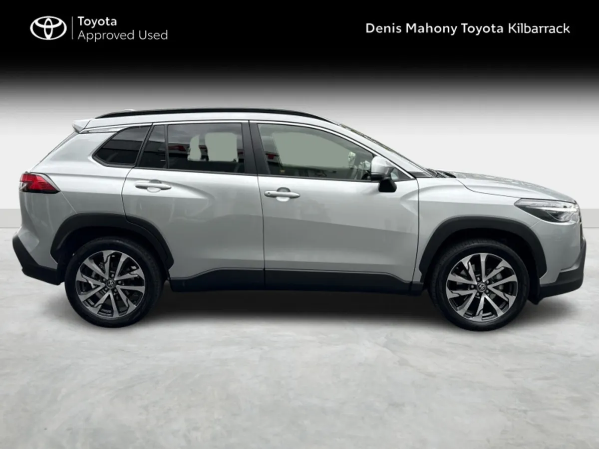 Toyota Corolla Cross SPORT 3 YEARS FREE SERVICING - Image 3
